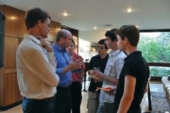 Weizmann Institute president greets International Science Summer Institute participants