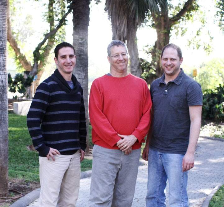 (l-r) Dr. Tuval Ben Yehezkel, Prof. Ehud Shapiro and Tamir Biezuner