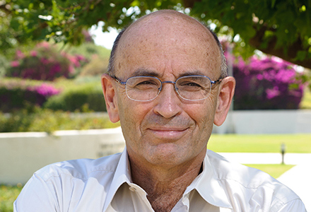 פרופ' אביגדור שרץ