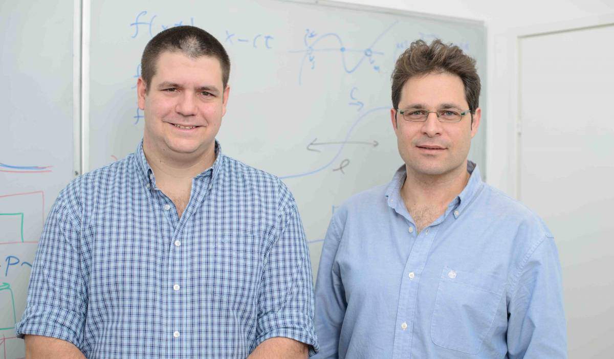 (l-r) Michael Aldam and Prof. Eran Bouchbinder proposed a new dimension to friction