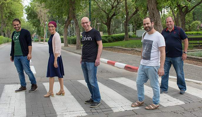 (l-r) Hisham Mazal, Dr. Inbal Riven, Prof. Gilad Haran, Menahem Pirchi and Yoav Barak