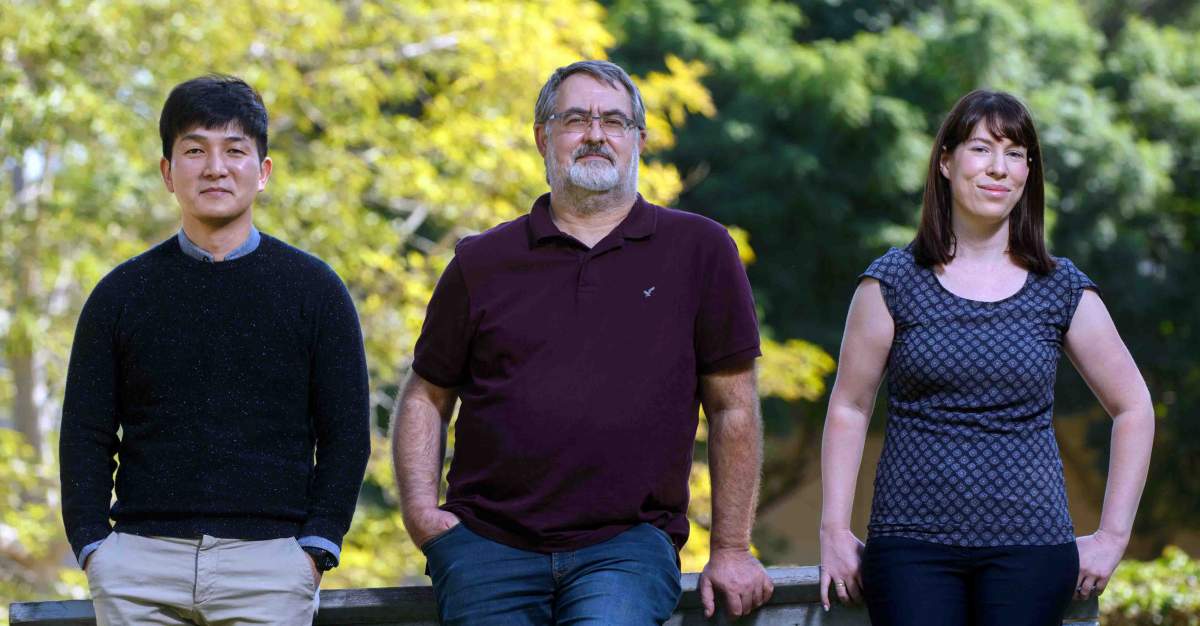 (l-r) Jung-Seok Kim, Prof. Steffen Jung and Anat Shemer