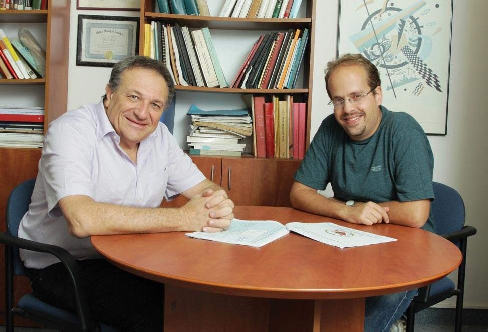 Prof. Gershon Kurizki and David Gelbwaser-Klimovsky