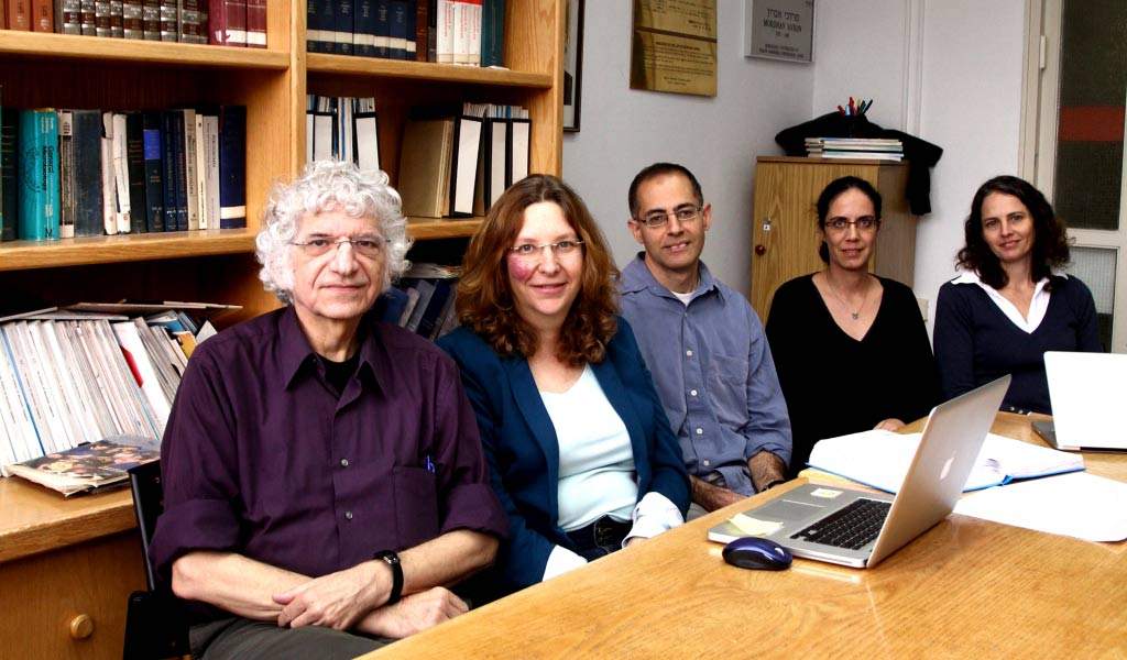  (l-r) Prof. Zvi Livneh, Drs. Tamar Paz-Elizur, Ziv Sevilya and Yael Leitner-Dagan, and Dalia Elinger