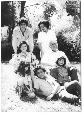 Katzir, wife, children and grandchildren