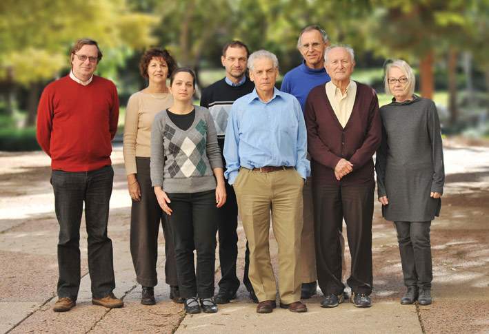 (l-r) Drs. Eugene Katz, Ronit Popovitz-Biro and Maya Bar-Sadan, Profs. Daniel Feuermann, Reshef Tenne, Jeffrey Gordon and Moshe Levy, and Dr. Ana Albu-Yaron. Nanoparticles 