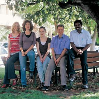 (l-r) Iris Margalit, Dr. Ilit Cohen-Ofri, Dr. Joanna Grzyb, Dr. Dror Noy and Dr. Jebasinga Tennyson. Custom-built proteins