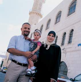 Dr. Tareq Abu Hamed, daughter Ilia and wife ukina. Warm welcome