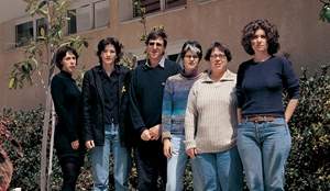 From left to right: Michal Kaufman, Rivka Elbaum, Prof. Steve Weiner, Ruth Shahack-Gross, Dvory Namdar and Ilit Cohen-Ofri. Scientific excavations