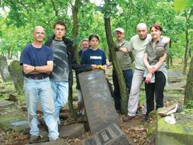 Prof. Daniel Wagner (at left) and Polish volunteers. Past and future