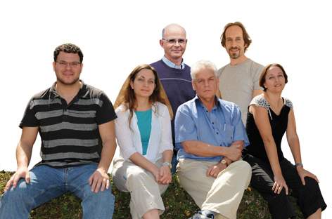 (l-r) Ronen Kreizman, Dr. Maya Bar Sadan, Profs. Daniel Wagner, Reshef Tenne and Ernesto Joselevich and Dr. Ifat Kaplan-Ashiri. Defect-free nanotubes