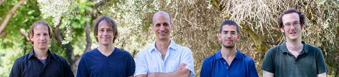 (l-r) Dr. Ehud Fonio, Dr. Ofer Feinerman, Prof. Nir Gov, Aviram Gelblum and Itai Pinkoviezky