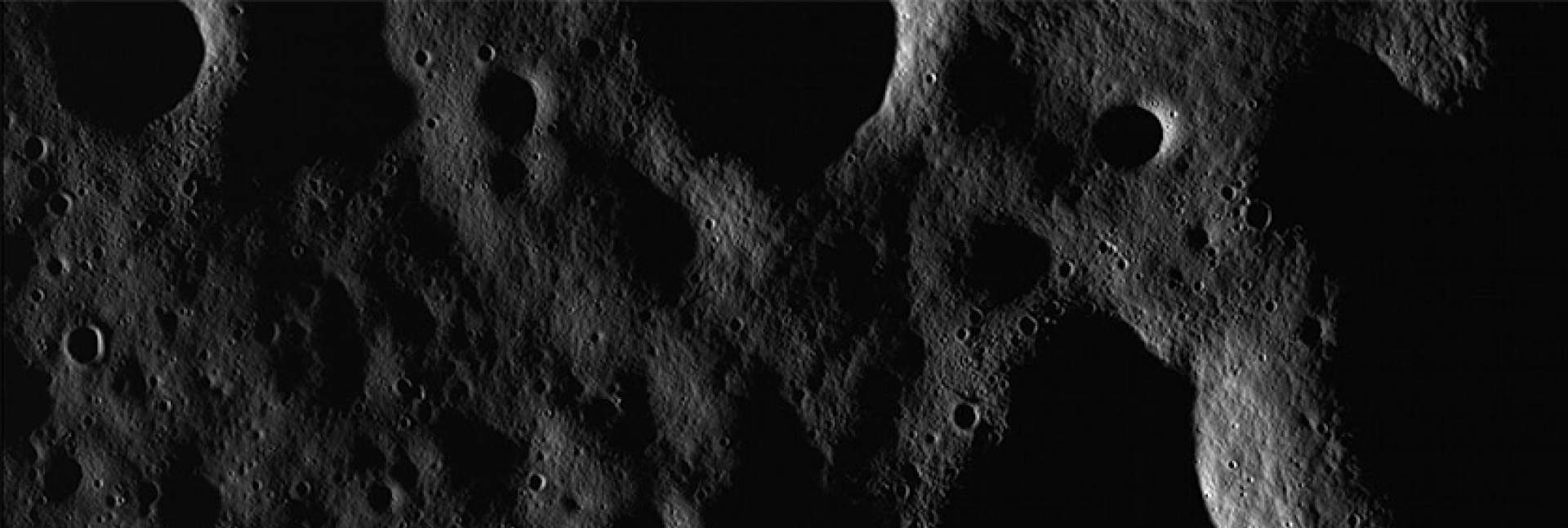 mini moon craters_Lunar Reconnaissance Orbiter 